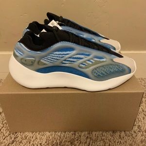 Adidas Yeezy 700 V3 Arzareth